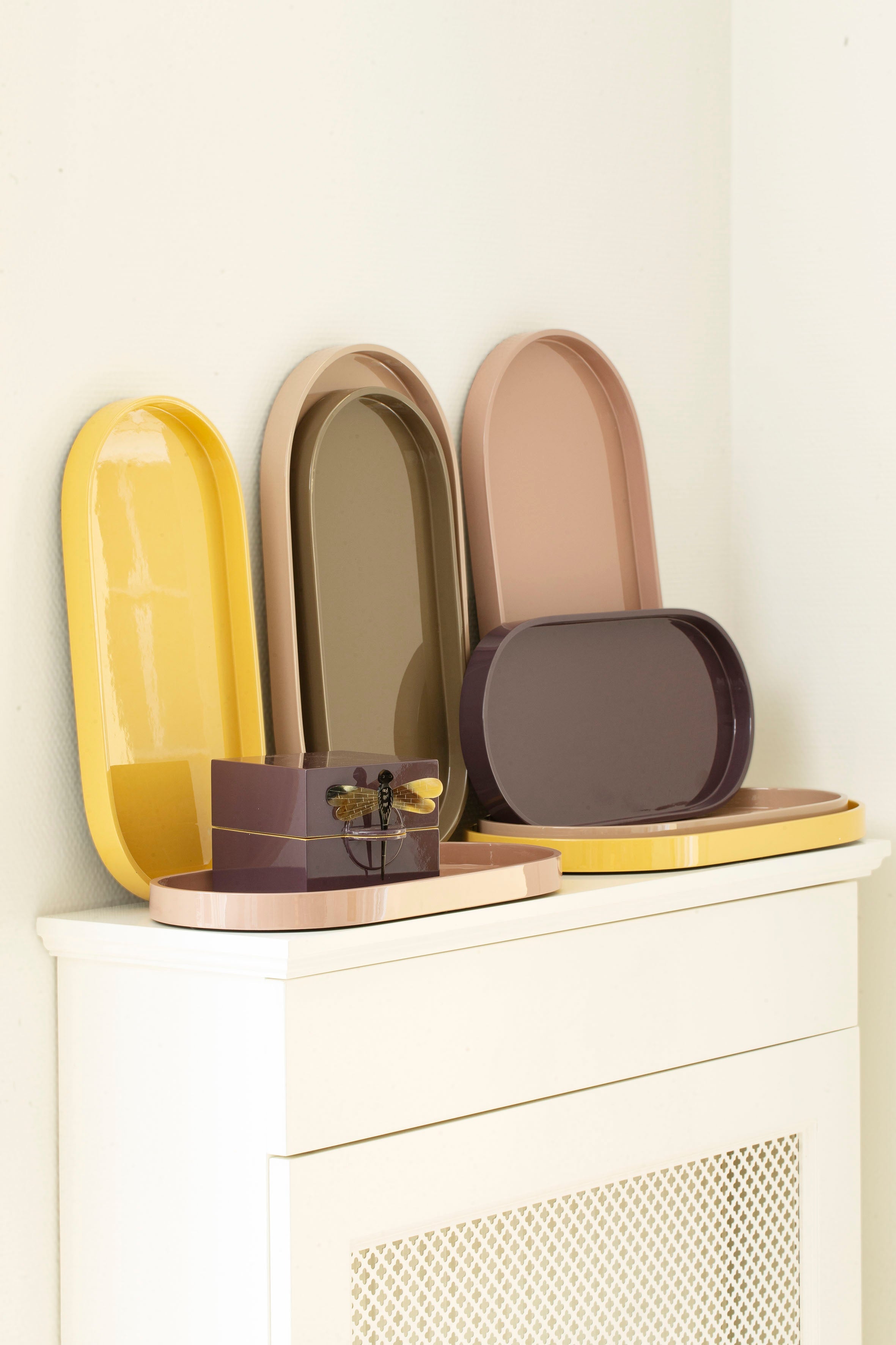 Lacquer Tray Oval B, Earth