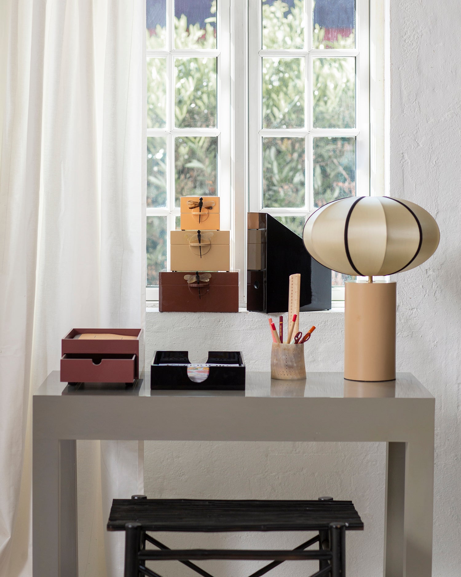 A4 Lacquer Paper Box Black