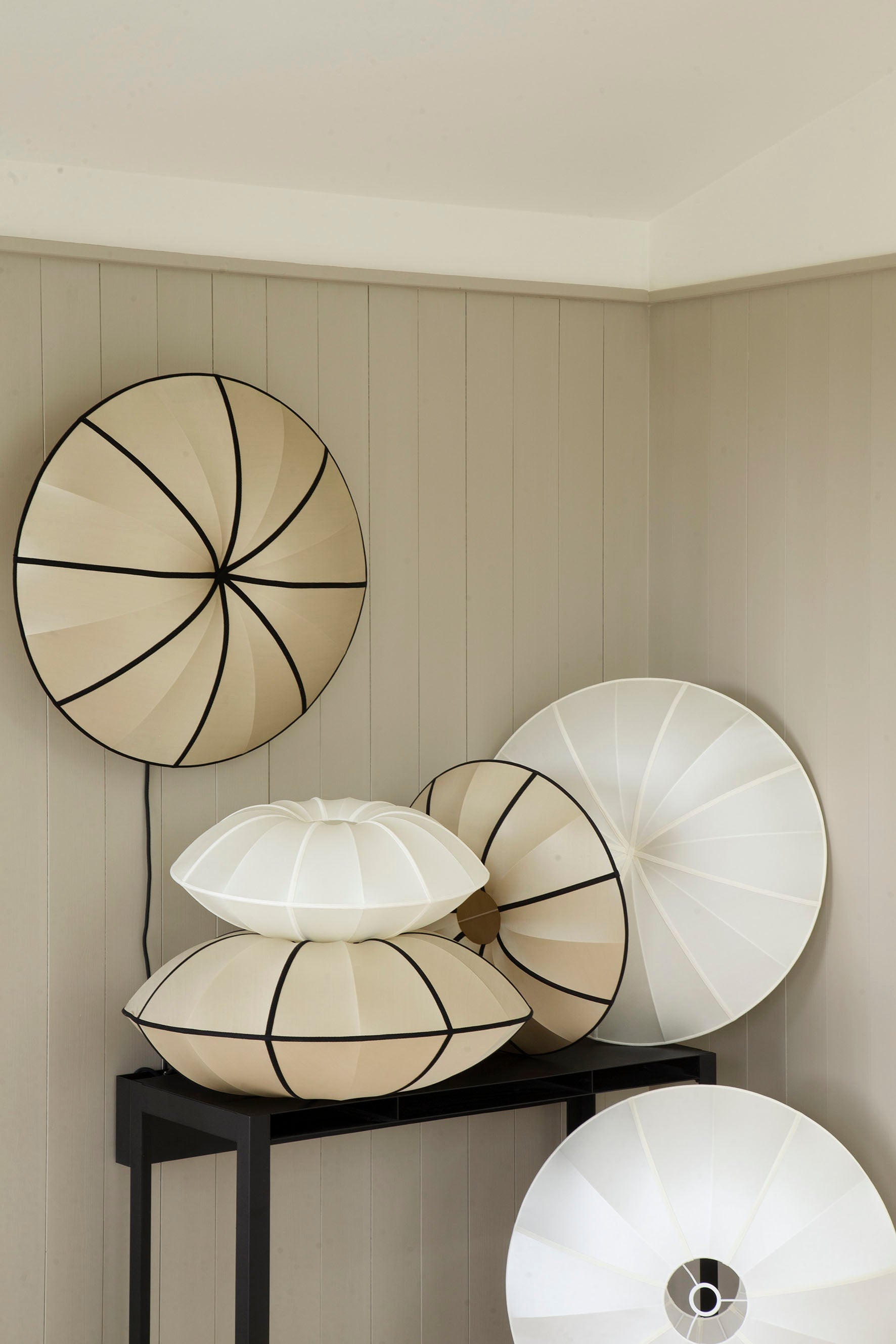 Lamp Shade Indochina Offwhite Half UFO for wall