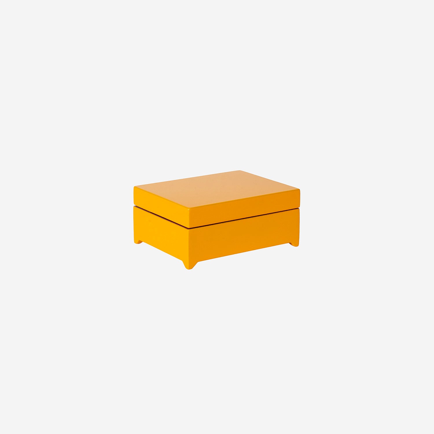 Lacquer box w hinge corner S mango