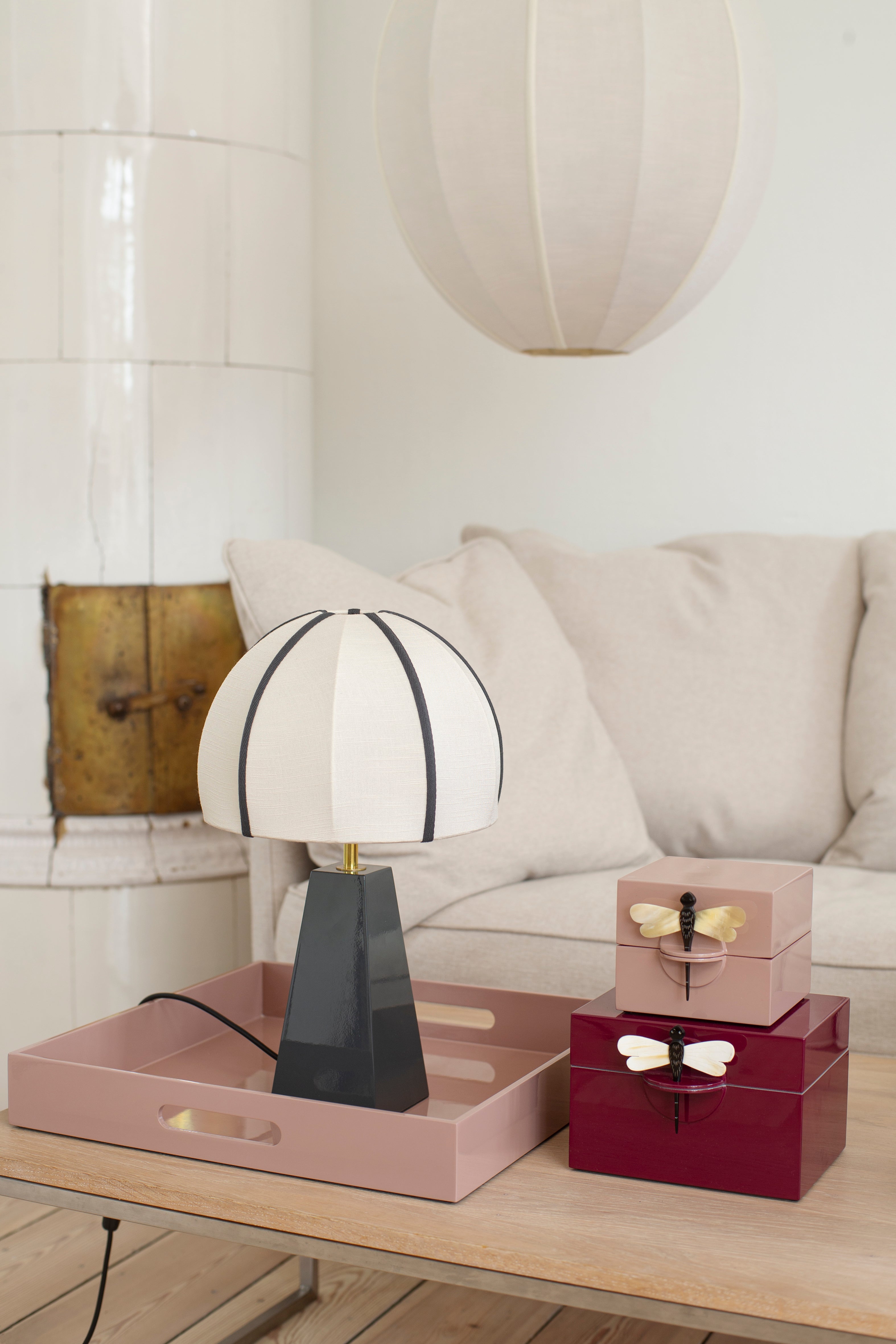 Trapezium lamp base, coal