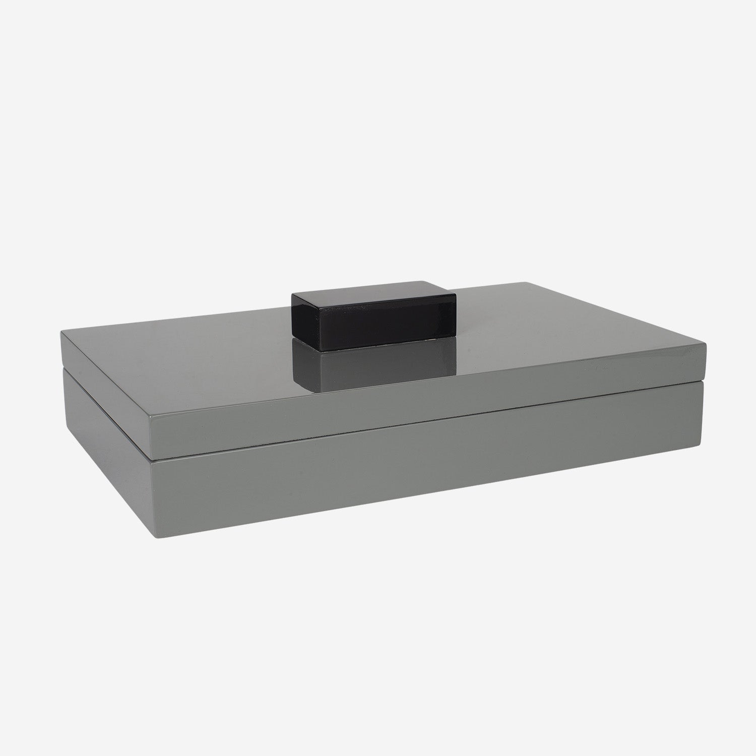 Flat Lacquer Box w Handle Grey