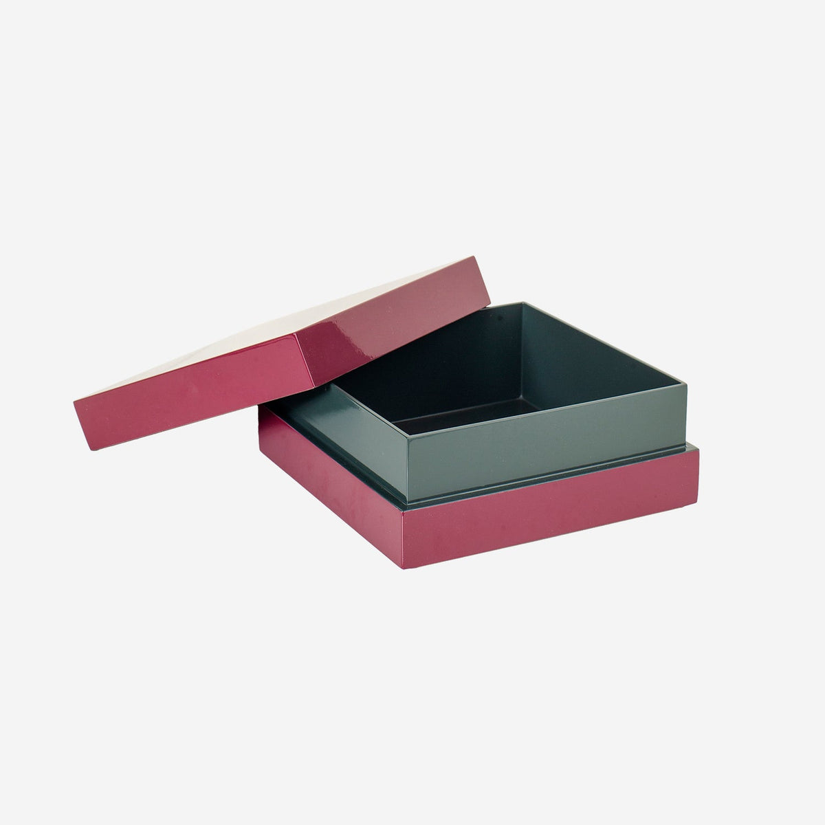 Square box, beetroot