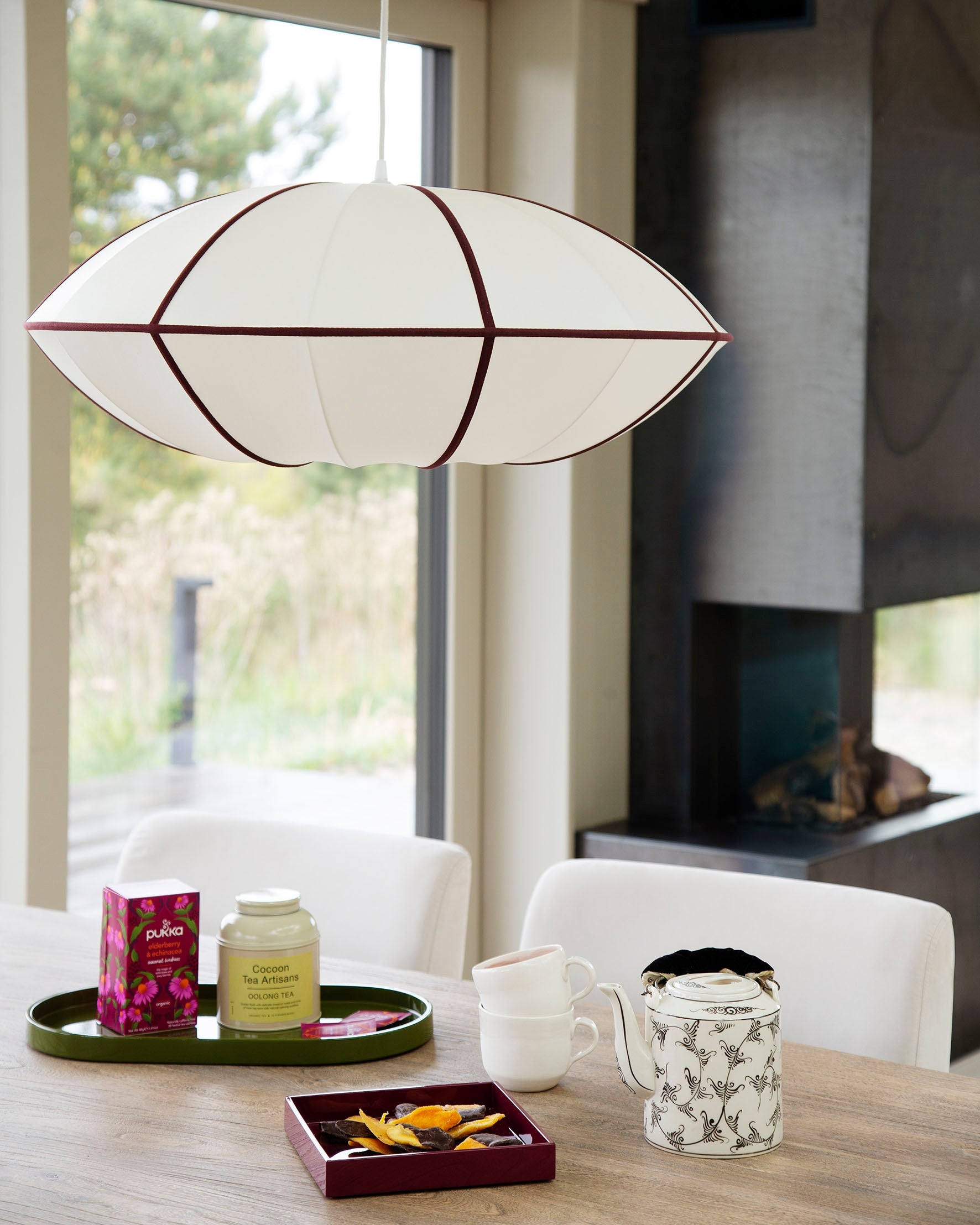 Lacquer Tray Oval B, army