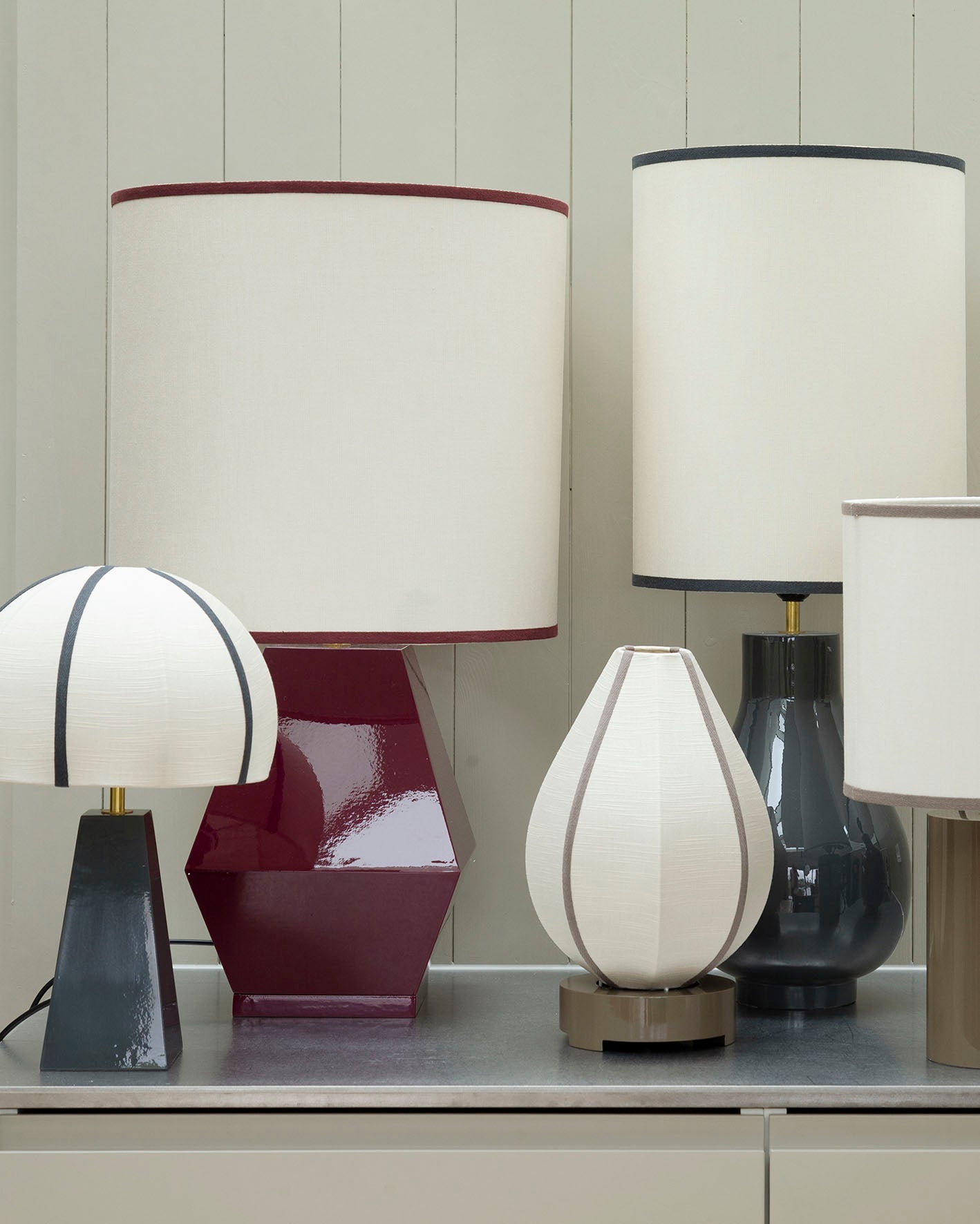 Drop lamp base, coal